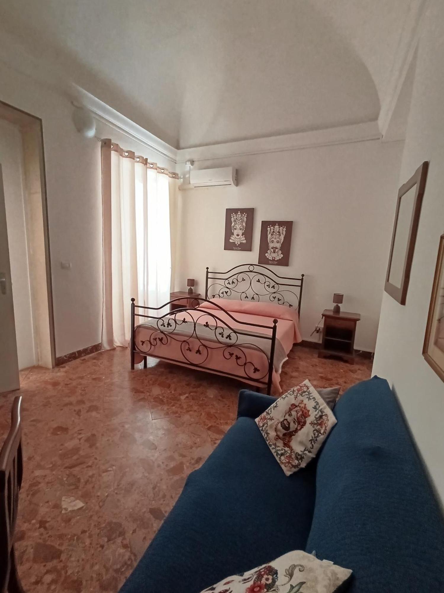 Arco Del Vescovo 2 Apartment Acireale Exterior photo